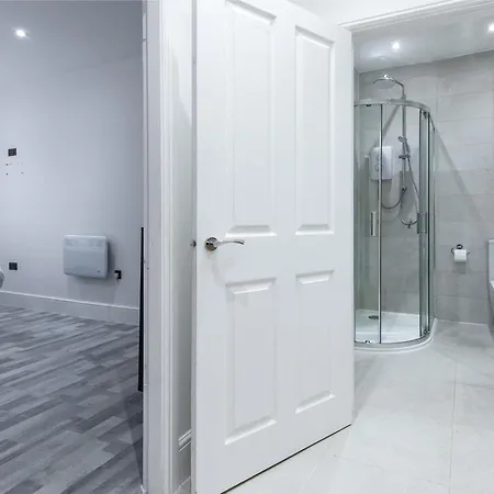 1 Bed Flat - In The Heart Of Centre Bradford (West Yorkshire)