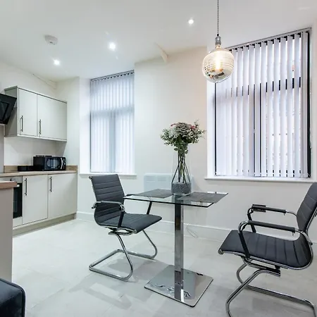 1 Bed Flat - In The Heart Of Bradford Centre Apartment *